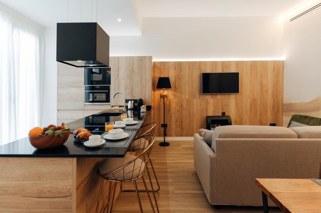 Galmen Suites Sevilla Exteriör bild