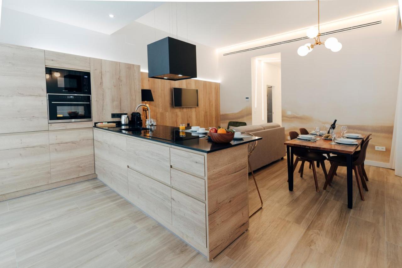 Galmen Suites Sevilla Exteriör bild